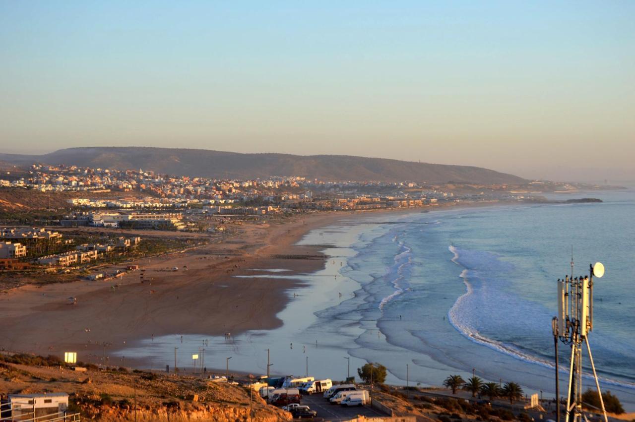 Tourma House Vandrarhem Taghazout Exteriör bild